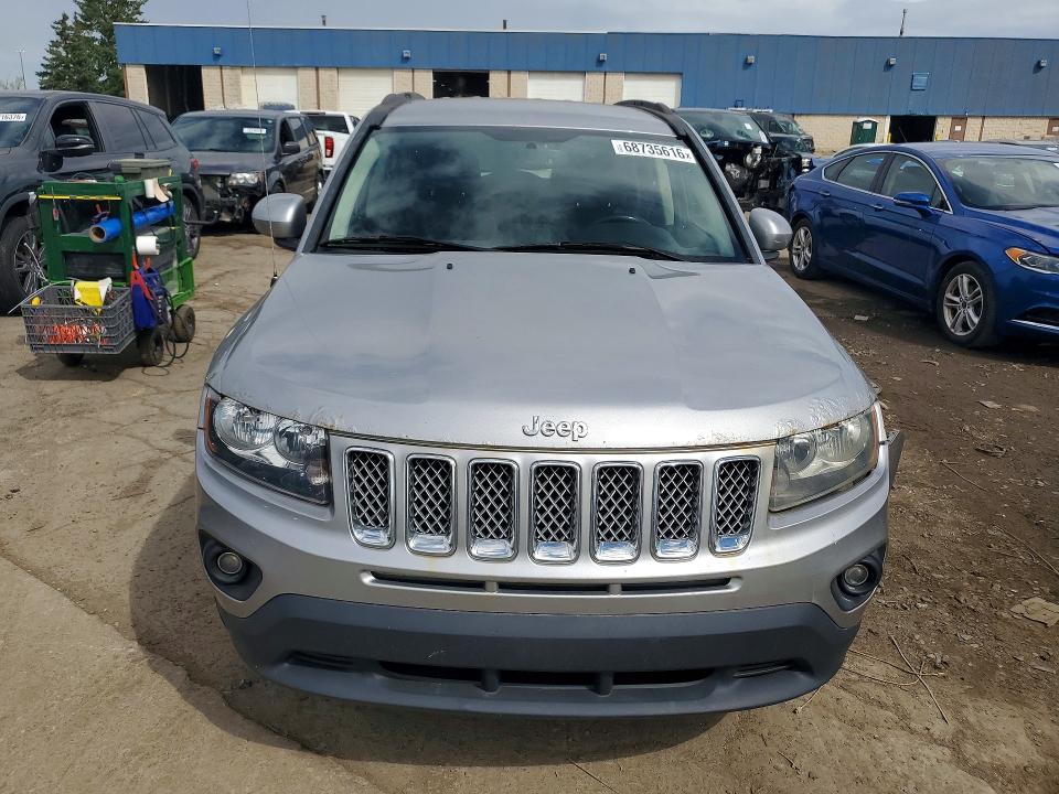 68735616 :رقم المزاد ، 1C4NJDEB0FD163172 vin ، 2015 Jeep Compass مزاد بيع
