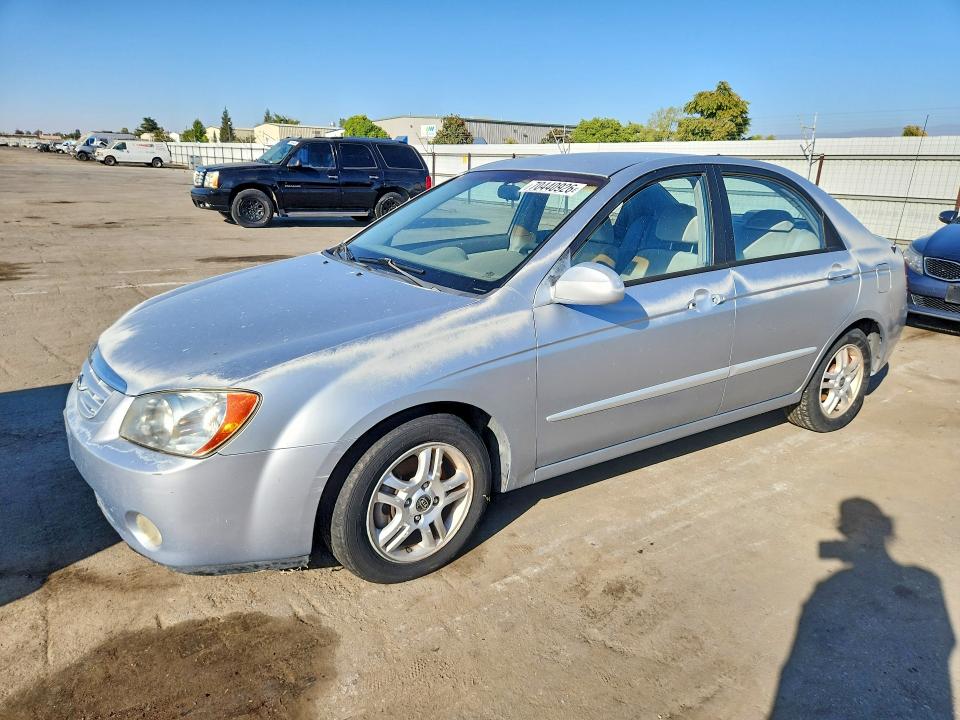 Продажа на аукционе авто 2004 Kia Spectra, vin: KNAFE122445022301, номер лота: 70440926