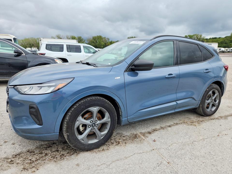 69538086 :رقم المزاد ، 1FMCU0MN6PUA78983 vin ، 2023 Ford Escape مزاد بيع