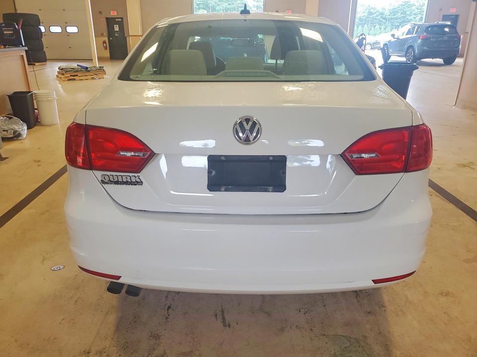 66712436 :رقم المزاد ، 3VWBP7AJ2CM427439 vin ، 2012 Volkswagen Jetta مزاد بيع