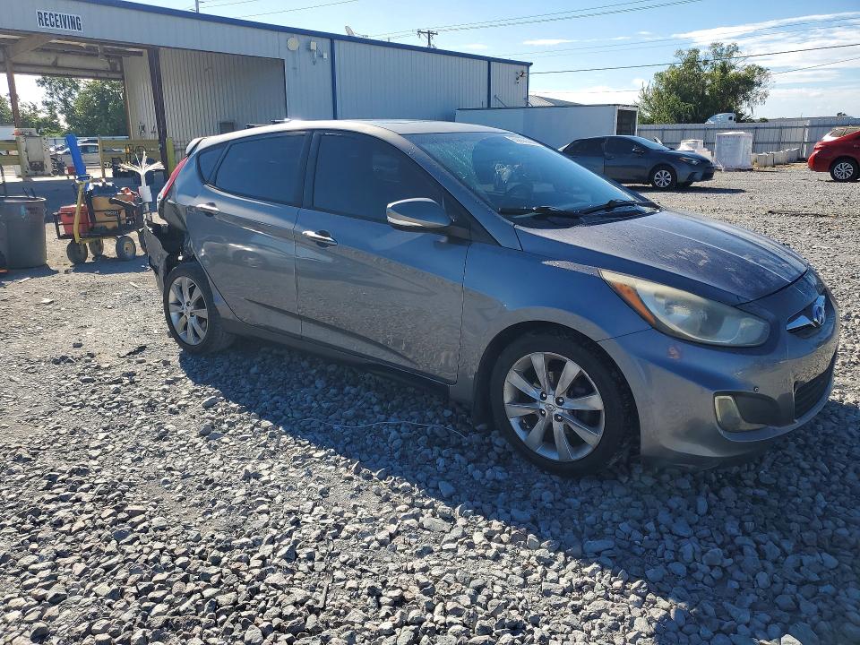 Продаж на аукціоні авто 2014 Hyundai Accent, vin: KMHCU5AE8EU167971, номер лоту: 69856366