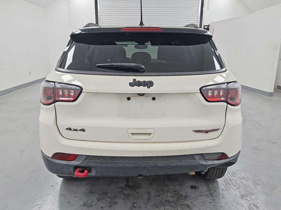 Продажа на аукционе авто 2018 Jeep Compass, vin: 3C4NJDDB2JT198896, номер лота: 68691366