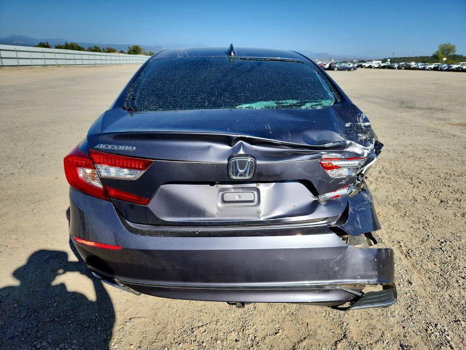 Aukcja sprzedaży 2018 Honda Accord, vin: 1HGCV1F40JA175330, numer aukcji: 69319426