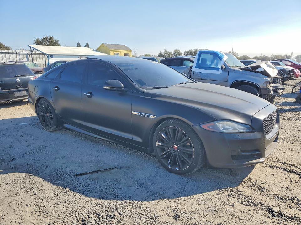 68835076 :رقم المزاد ، SAJWA1C74G8V92330 vin ، 2016 Jaguar Xj مزاد بيع