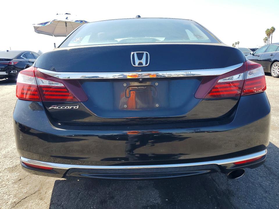 69722506 :رقم المزاد ، 1HGCR2F74HA125349 vin ، 2017 Honda Accord مزاد بيع