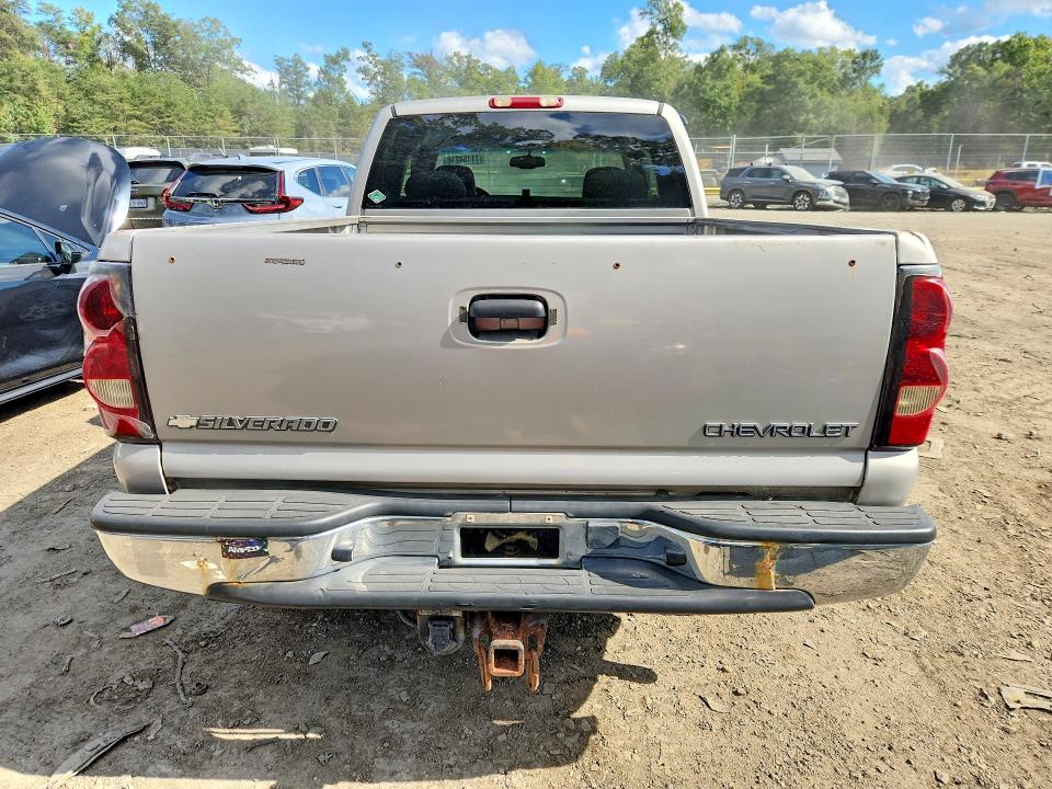 2004 Chevrolet Silverado მანქანა იყიდება აუქციონზე, vin: 2GCEK19T741277449, აუქციონის ნომერი: 71154216