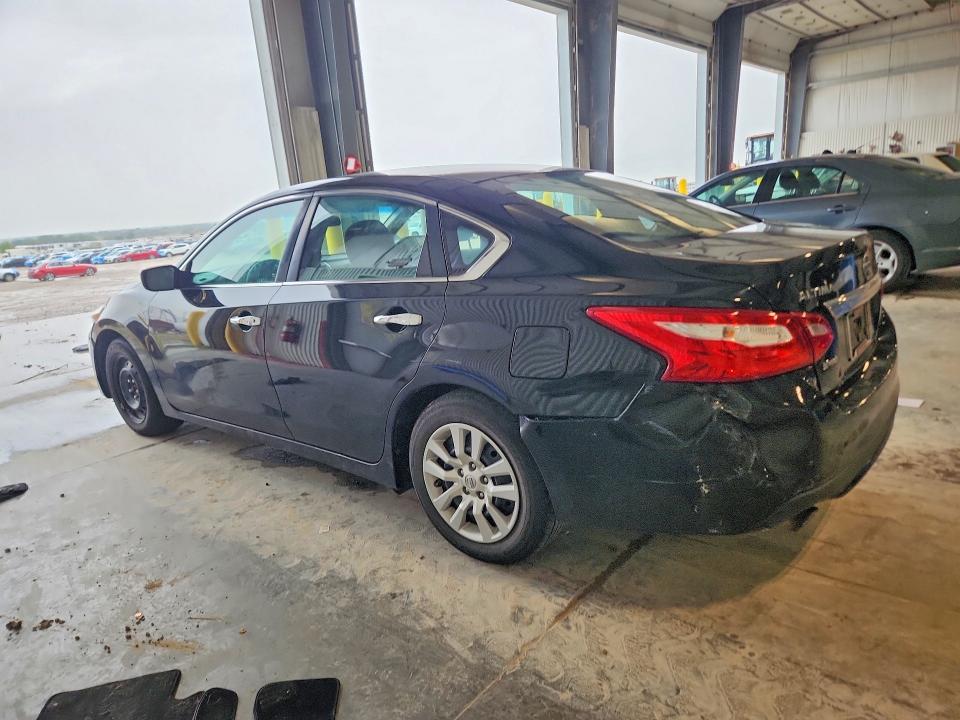 2016 Nissan Altima მანქანა იყიდება აუქციონზე, vin: 1N4AL3AP4GN320854, აუქციონის ნომერი: 69022606