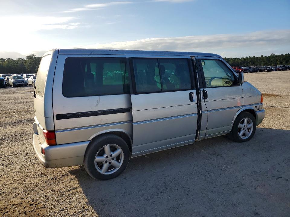 2002 Volkswagen Eurovan მანქანა იყიდება აუქციონზე, vin: WV2KB47092H076225, აუქციონის ნომერი: 67956726