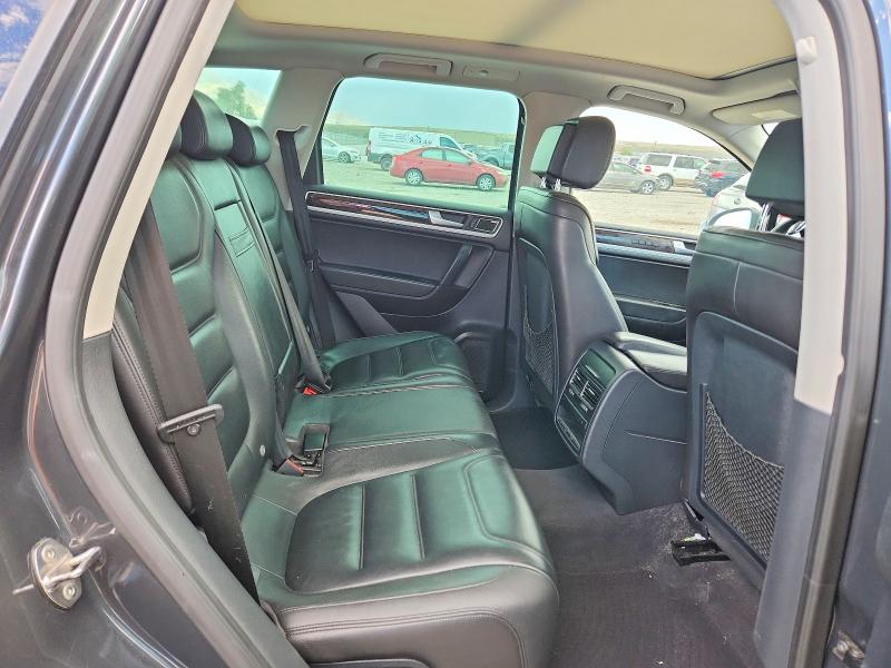 69823826 :رقم المزاد ، WVGEP9BP7ED001478 vin ، 2014 Volkswagen Touareg مزاد بيع