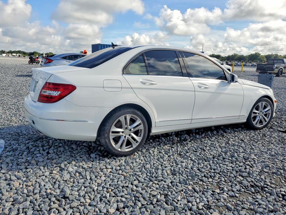 2014 Mercedes-benz C მანქანა იყიდება აუქციონზე, vin: WDDGF8AB7EG180514, აუქციონის ნომერი: 66516866
