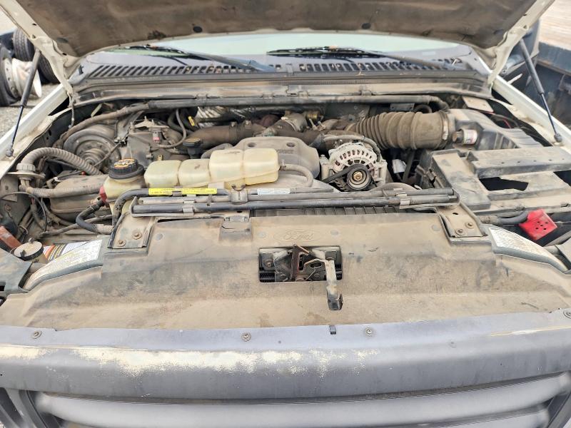 65503906 :رقم المزاد ، 1FDXF46F8YEE09762 vin ، 2000 Ford F450 مزاد بيع