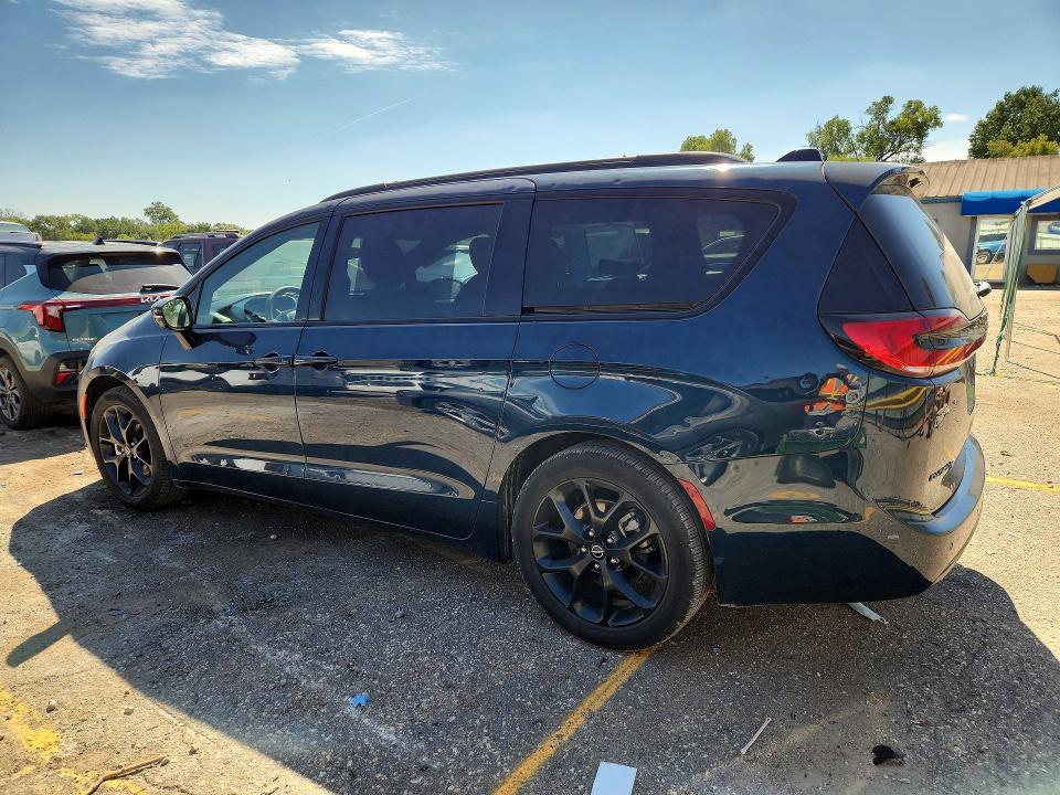 Продажа на аукционе авто 2025 Chrysler Pacifica, vin: 2C4RC1GG0SR537788, номер лота: 69736156