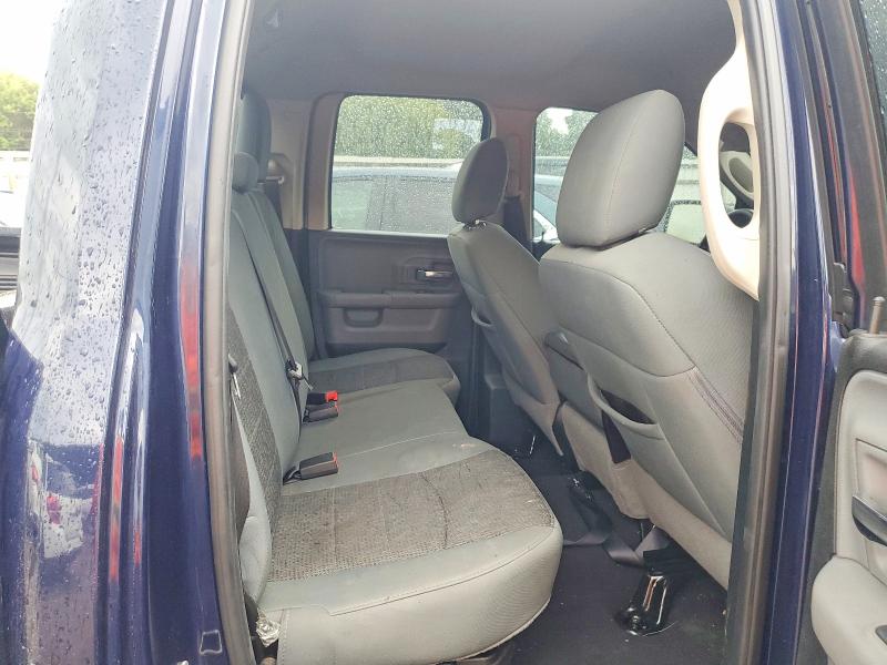 67853576 :رقم المزاد ، 1C6RR7GG7JS311771 vin ، 2018 Ram 1500 مزاد بيع