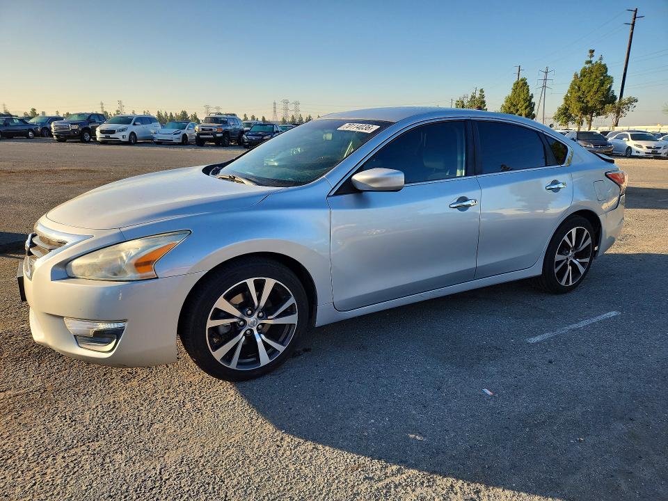 70114036 :رقم المزاد ، 1N4AL3AP9FC416747 vin ، 2015 Nissan Altima مزاد بيع