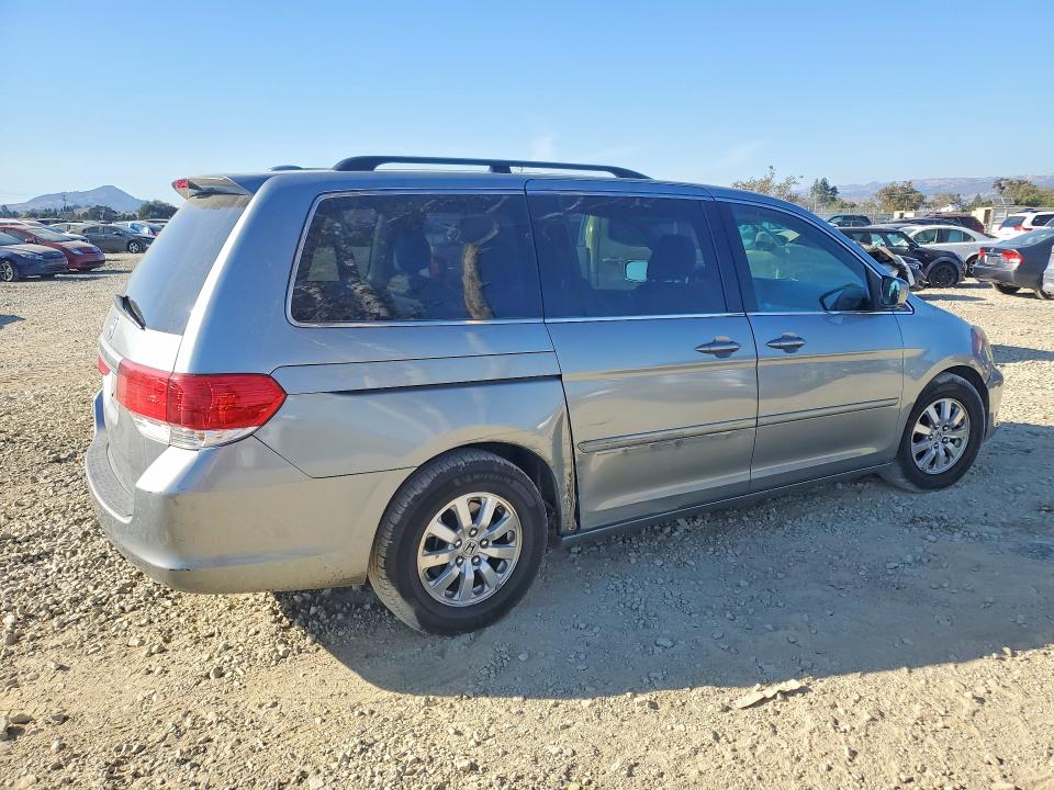 69287066 :رقم المزاد ، 5FNRL38798B061281 vin ، 2008 Honda Odyssey مزاد بيع