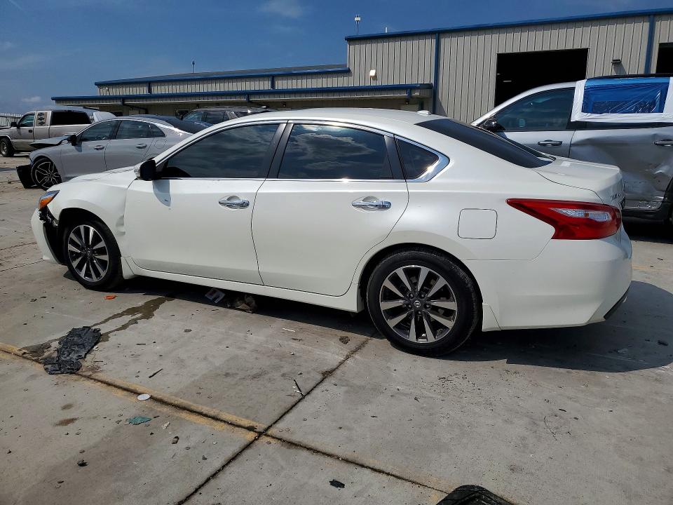 Продажа на аукционе авто 2017 Nissan Altima, vin: 1N4AL3APXHC477916, номер лота: 68430346