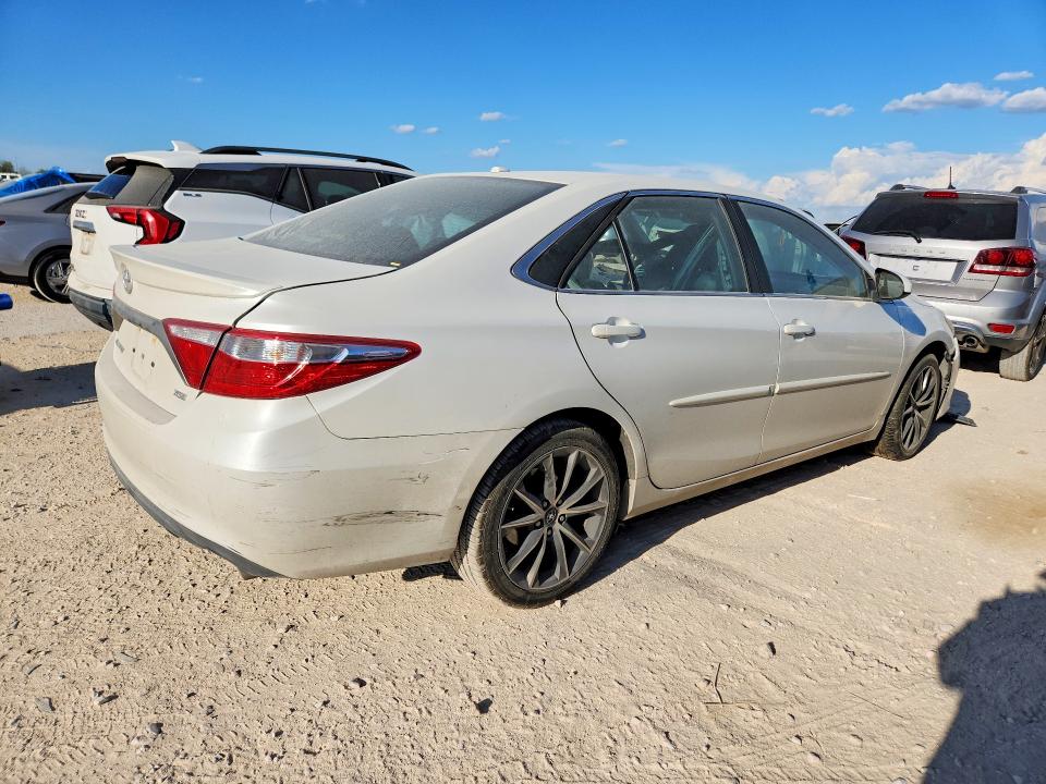 Продаж на аукціоні авто 2016 Toyota Camry, vin: 5YFBURHE8GP373109, номер лоту: 65947066