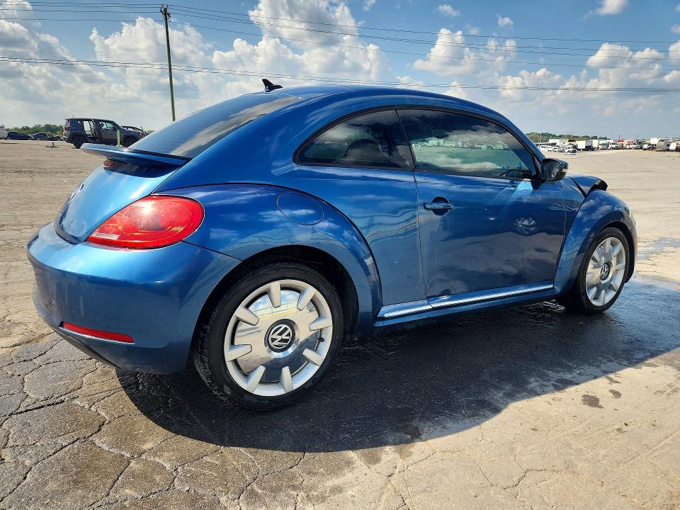 2016 Volkswagen Beetle მანქანა იყიდება აუქციონზე, vin: 3VWJ17AT4GM636220, აუქციონის ნომერი: 68577626