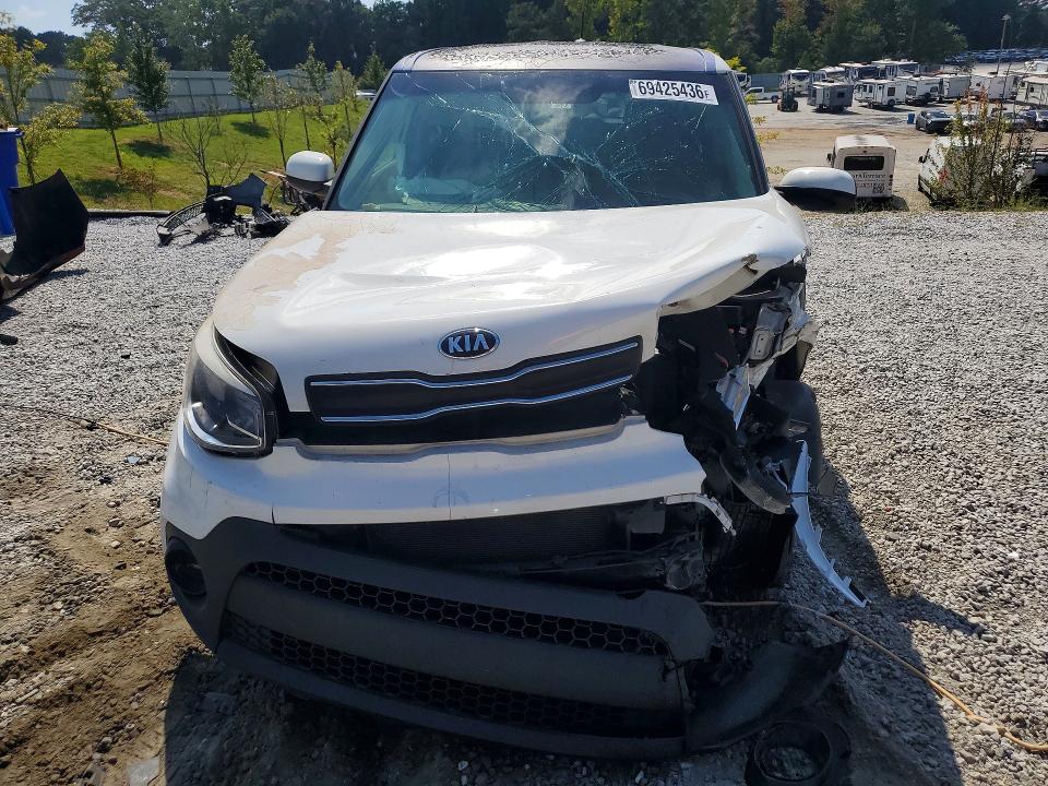 Продажа на аукционе авто 2017 Kia Soul, vin: KNDJN2A27H7450569, номер лота: 69425436