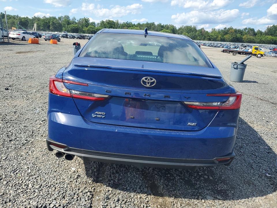 67857186 :رقم المزاد ، 4T1DBADKXSU033706 vin ، 2025 Toyota Camry مزاد بيع