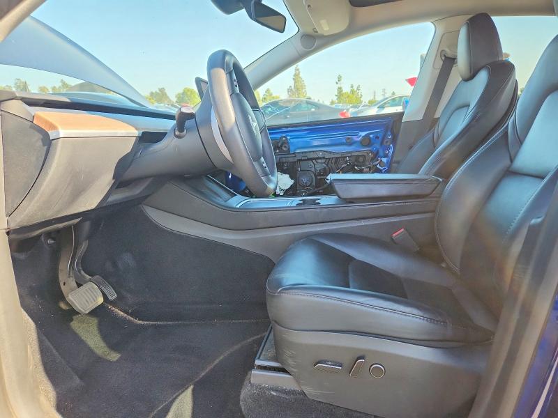 69824486 :رقم المزاد ، 7SAYGAEE7PF858699 vin ، 2023 Tesla Model Y مزاد بيع