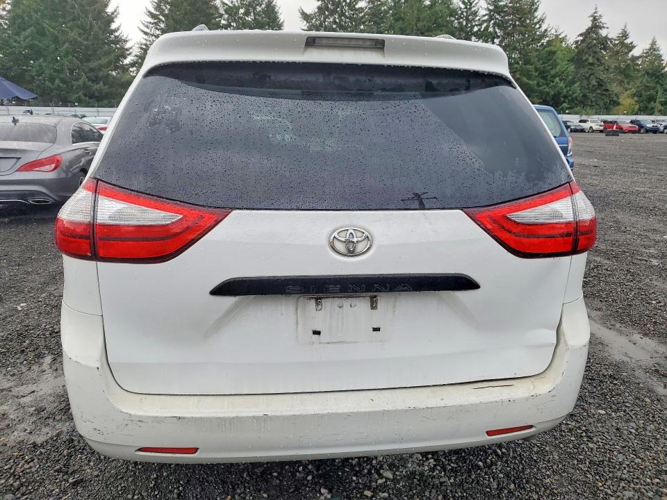 67711746 :رقم المزاد ، 5TDZK3DC1GS748352 vin ، 2016 Toyota Sienna مزاد بيع