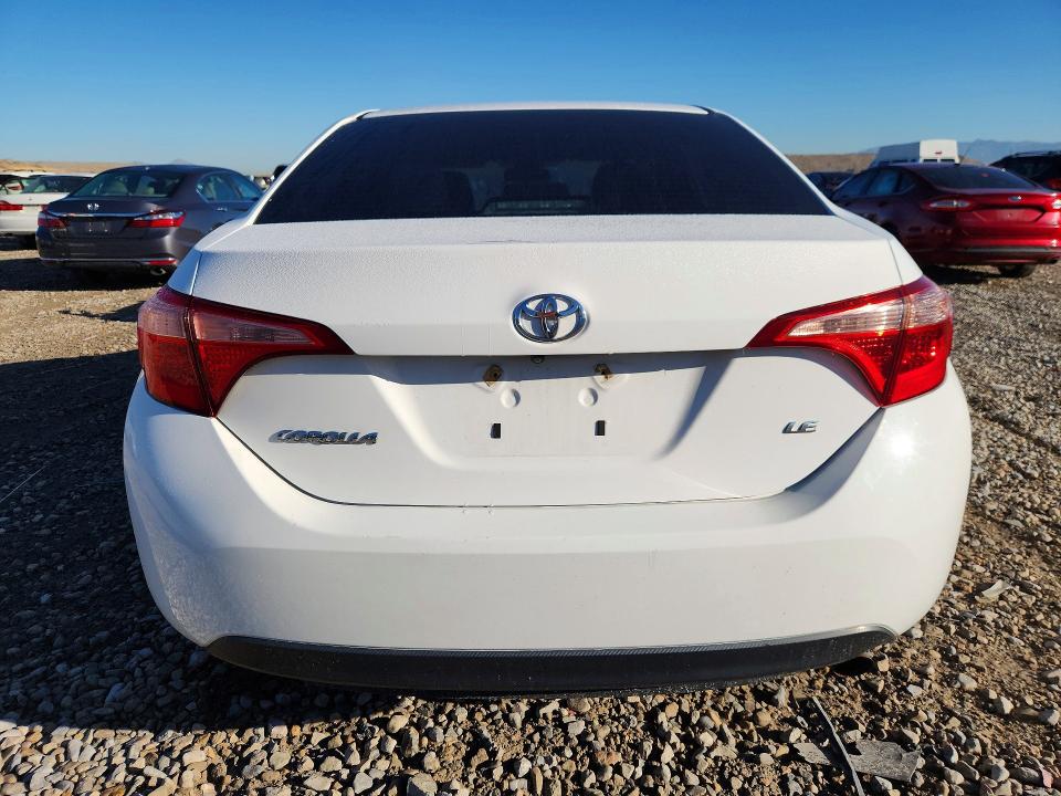 Продаж на аукціоні авто 2018 Toyota Corolla, vin: 2T1BURHE3JC049928, номер лоту: 70176836