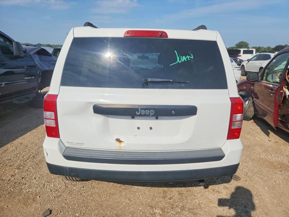 67206256 :رقم المزاد ، 1C4NJPBB6ED797140 vin ، 2014 Jeep Patriot مزاد بيع