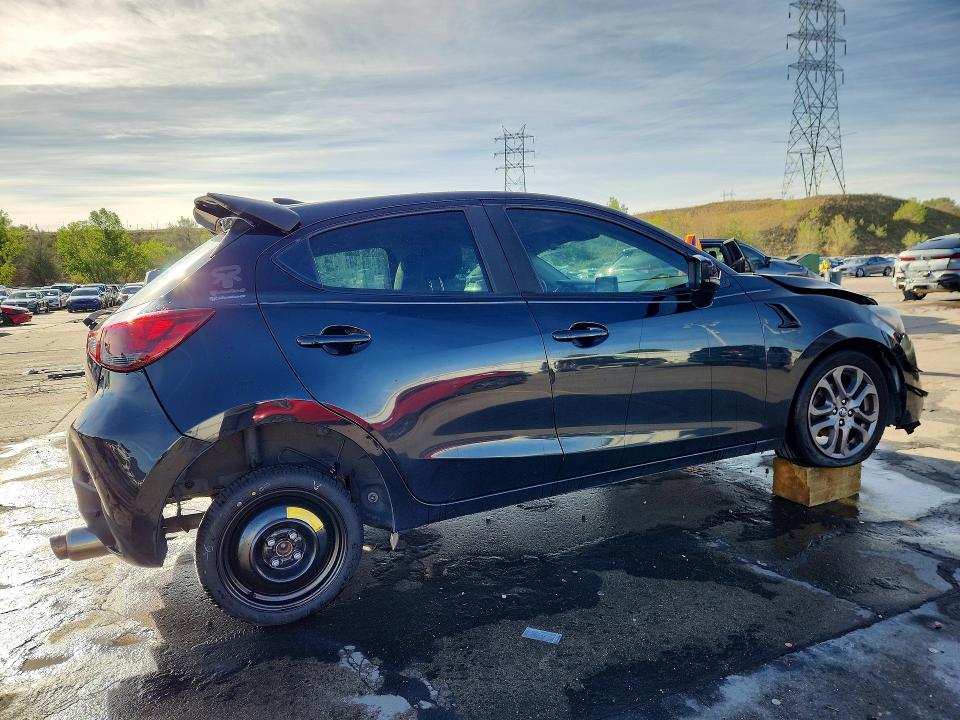 2020 Toyota Yaris Hatchback მანქანა იყიდება აუქციონზე, vin: 3MYDLBJV4LY703286, აუქციონის ნომერი: 68830836