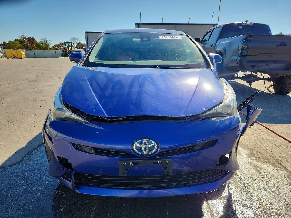 71212696 :رقم المزاد ، JTDKBRFU5H3560818 vin ، 2017 Toyota Prius مزاد بيع