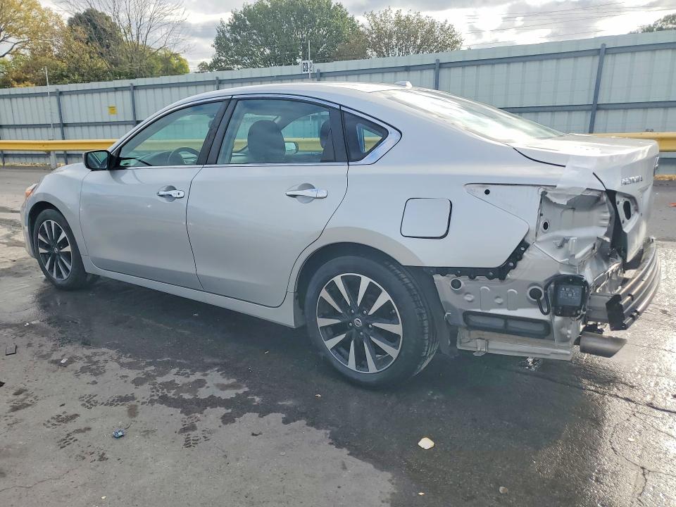 Продаж на аукціоні авто 2018 Nissan Altima, vin: 1N4AL3AP3JC116470, номер лоту: 69930536