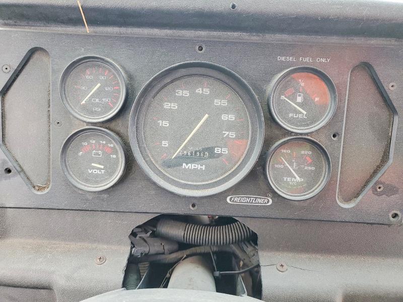 Продажа на аукционе авто 2001 Freightliner Mt45 Chassis, vin: 4UZAANBW91CJ66920, номер лота: 70365826
