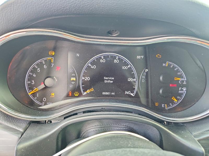 67887676 :رقم المزاد ، 1C4RJEBG2KC720882 vin ، 2019 Jeep Grand Cherokee مزاد بيع