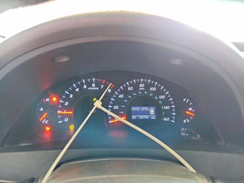 69742806 :رقم المزاد ، 4T1BK3EK2AU604315 vin ، 2010 Toyota Camry مزاد بيع