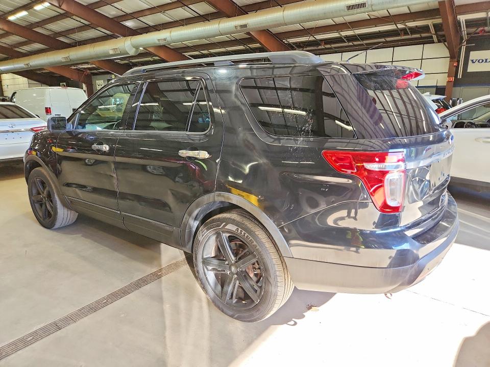 68981946 :رقم المزاد ، 1FM5K8B84EGA52100         vin ، 2014 Ford Explorer مزاد بيع