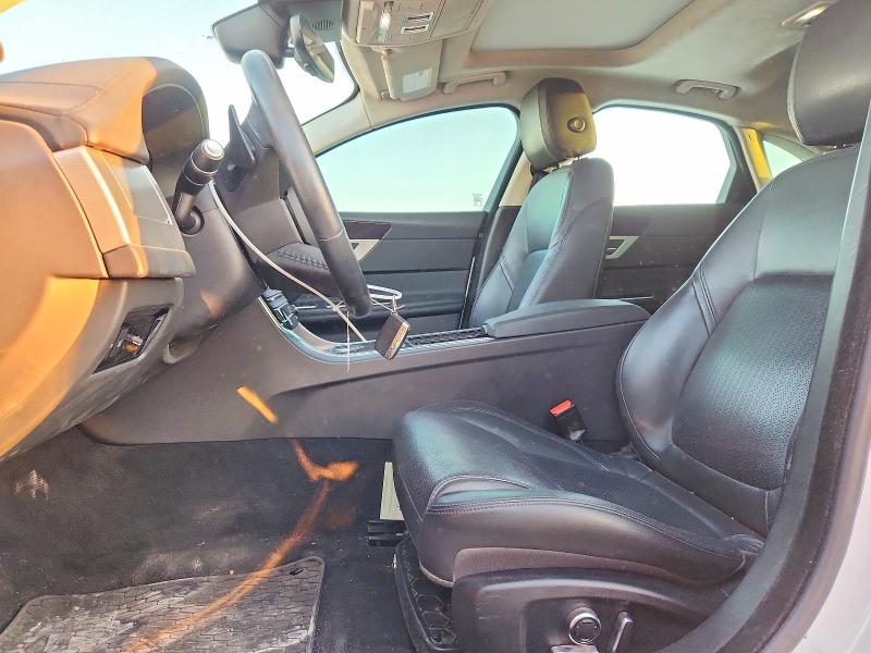 Продаж на аукціоні авто 2020 Jaguar Xf, vin: SAJBE4FX0LCY85357, номер лоту: 69969876