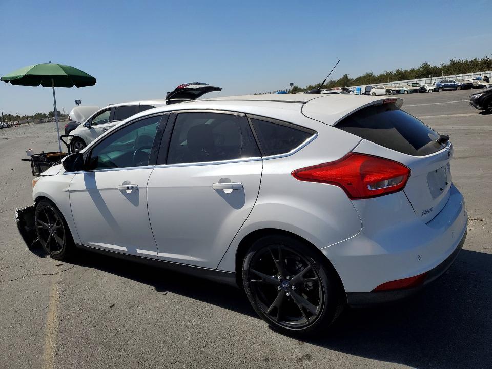 68614626 :رقم المزاد ، 1FADP3N27GL362978 vin ، 2016 Ford Focus مزاد بيع
