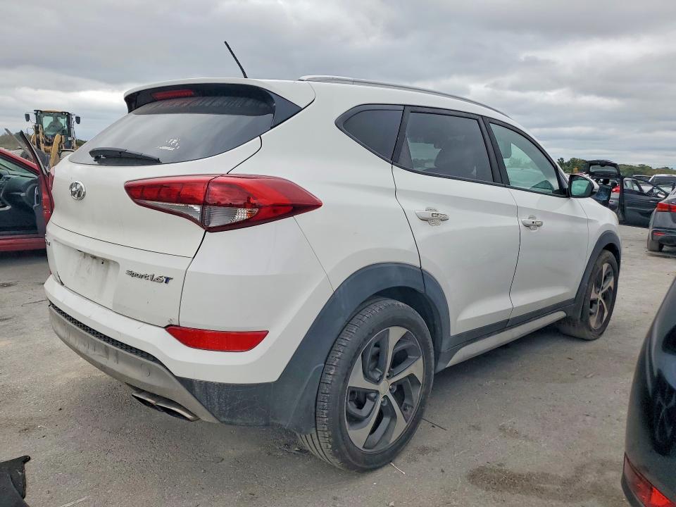 70326776 :رقم المزاد ، KM8J33A21HU436689 vin ، 2017 Hyundai Tucson مزاد بيع