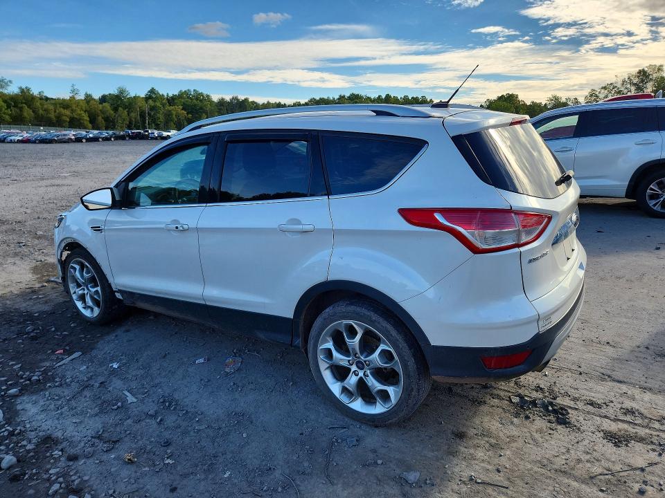 2014 Ford Escape მანქანა იყიდება აუქციონზე, vin: 1FMCU9JX1EUC15139, აუქციონის ნომერი: 69111696