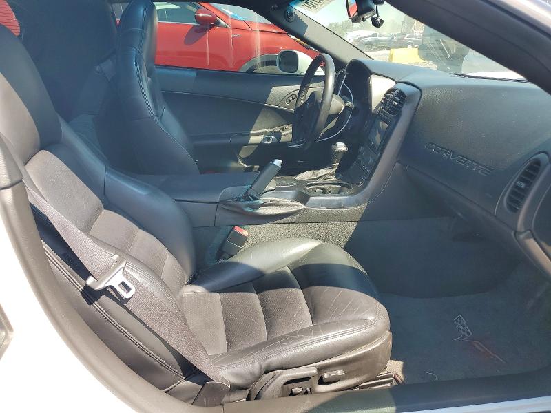 67603916 :رقم المزاد ، 1G1YY24U255115058 vin ، 2005 Chevrolet Corvette مزاد بيع