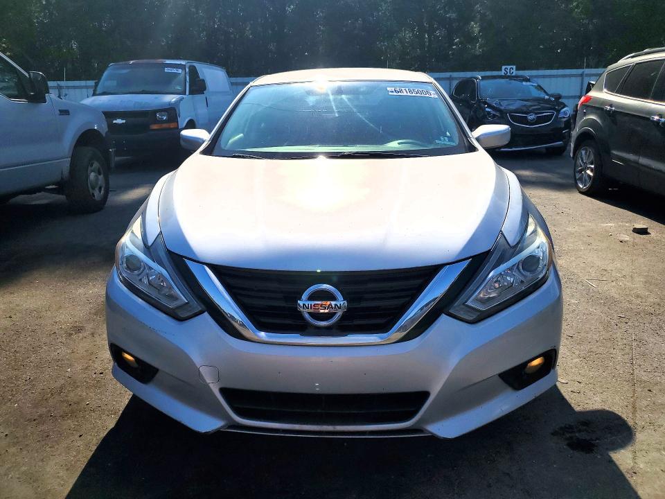 2018 Nissan Altima მანქანა იყიდება აუქციონზე, vin: 1N4AL3AP7JC270471, აუქციონის ნომერი: 68185006