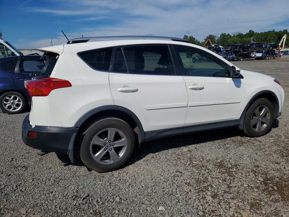 68354466 :رقم المزاد ، JTMRFREV4FD160916 vin ، 2015 Toyota Rav4 مزاد بيع