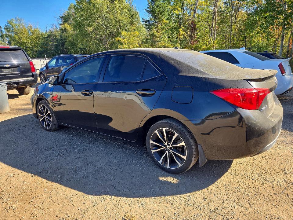 Продажа на аукционе авто 2018 Toyota Corolla, vin: 2T1BURHE8JC985558, номер лота: 69790556
