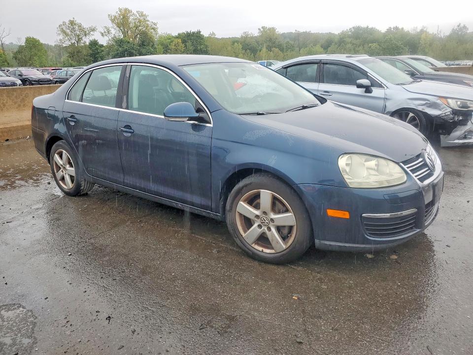 68580196 :رقم المزاد ، 3VWRZ71K08M103740 vin ، 2008 Volkswagen Jetta مزاد بيع