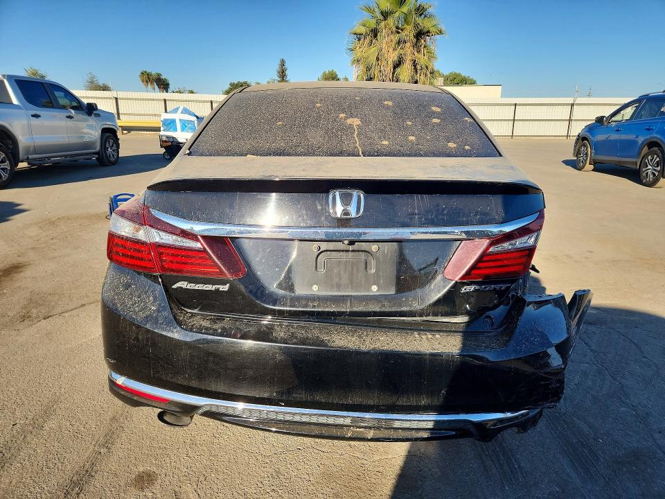 70678636 :رقم المزاد ، 1HGCR2F57HA079420 vin ، 2017 Honda Accord مزاد بيع