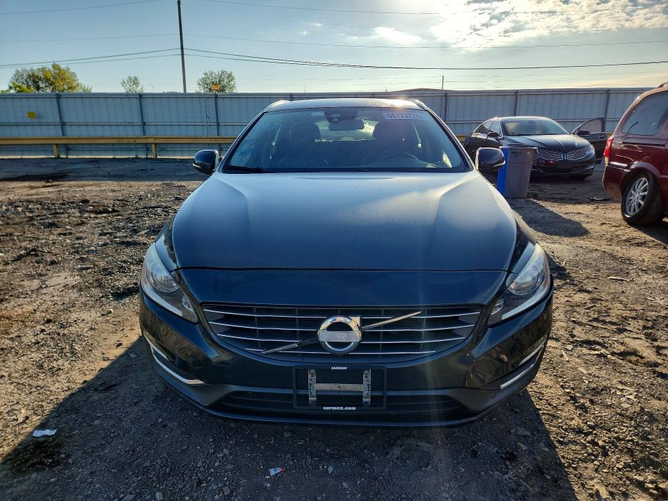 Продажа на аукционе авто 2015 Volvo V60, vin: YV140MEDXF1203057, номер лота: 68723776