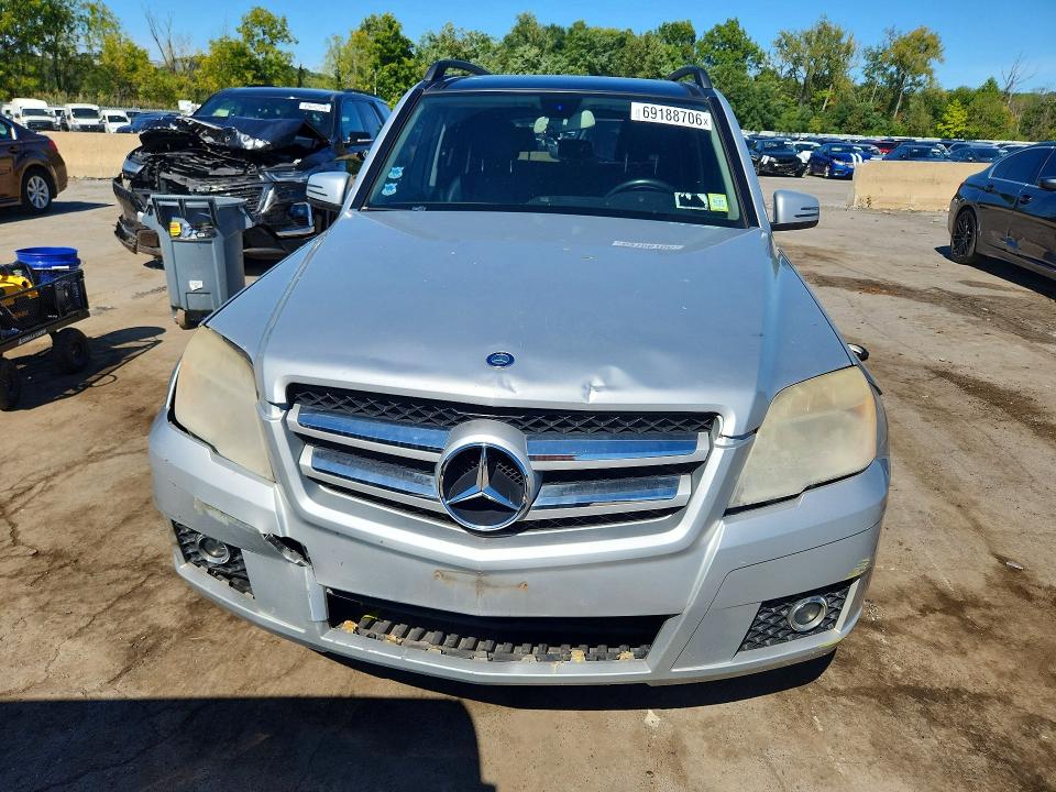 69188706 :رقم المزاد ، WDCGG8HB4BF526401 vin ، 2011 Mercedes-benz Glk مزاد بيع