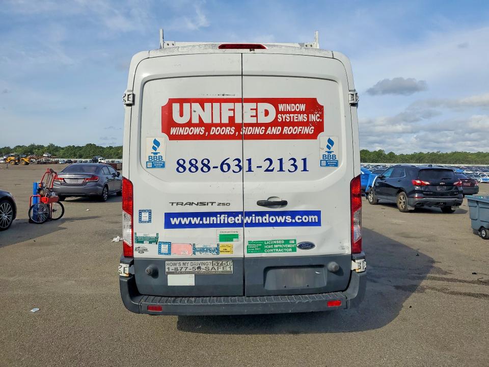 Продажа на аукционе авто 2015 Ford Transit, vin: 1FTNR2CM1FKA08076, номер лота: 69205426
