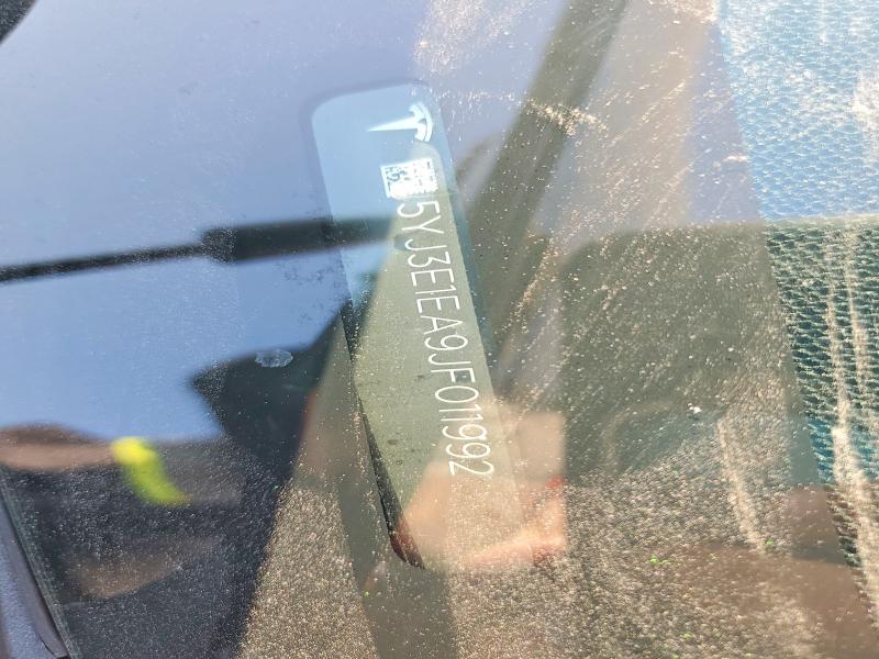 69828656 :رقم المزاد ، 5YJ3E1EA9JF011992 vin ، 2018 Tesla Model 3 مزاد بيع