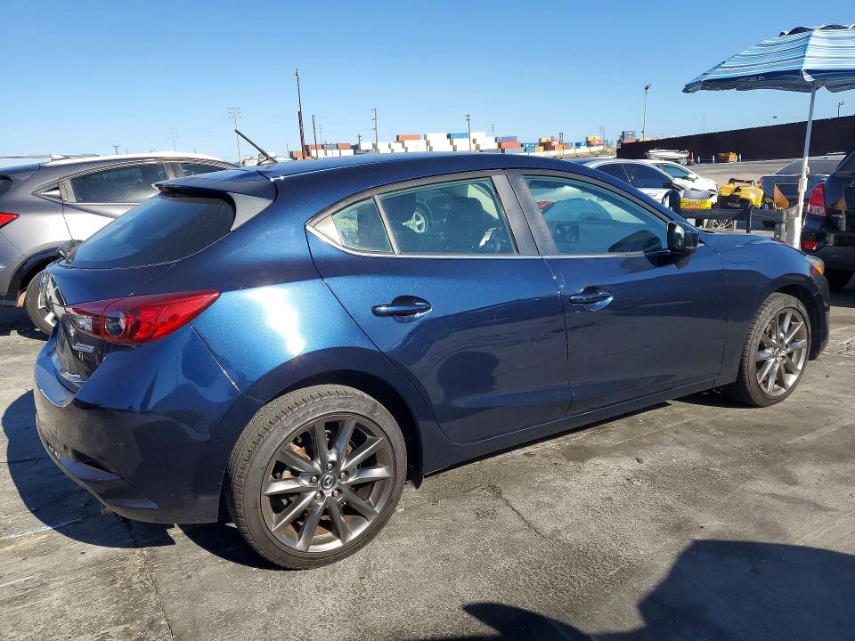 Продаж на аукціоні авто 2018 Mazda 3, vin: 3MZBN1L36JM270416, номер лоту: 67381266
